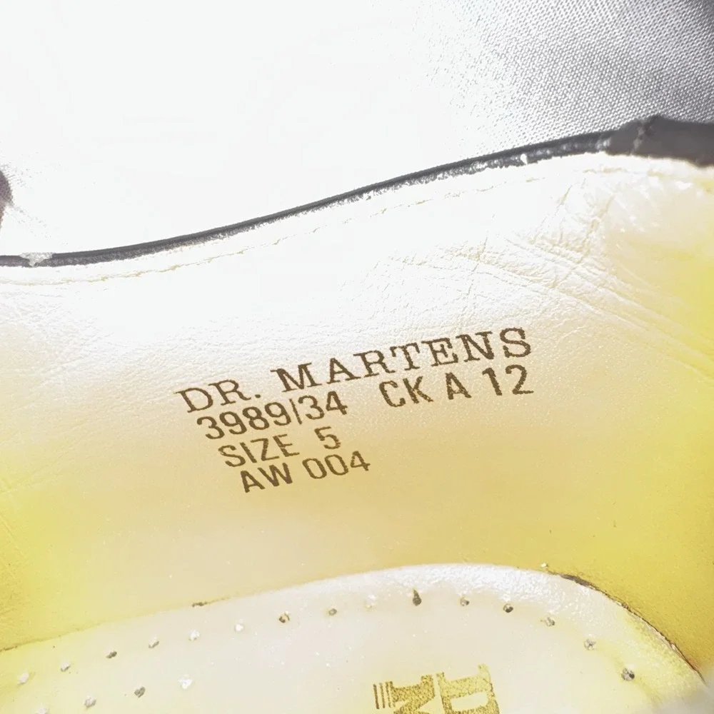 Vintage 90's Dr. Martens Bex 3989 Black‎ Gold Wingtip Brogue Oxfords Y2K Size 5